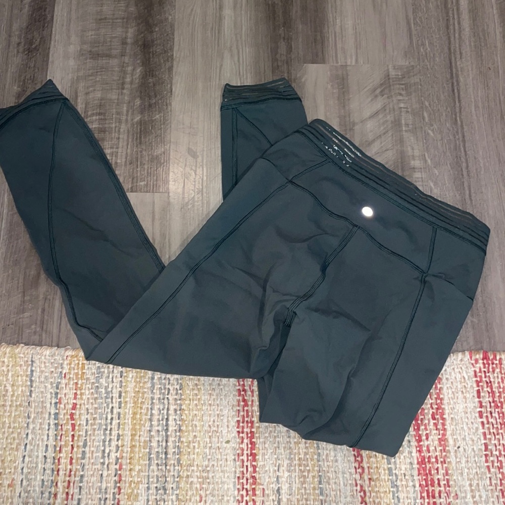 Green lululemon limited edition leggings